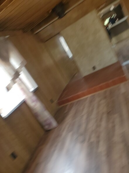 Building Photo - 10 9th Ave