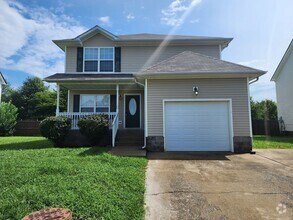 Building Photo - $1650 4 Bedroom 2.5 Bath Gorgeous Oak Grov...