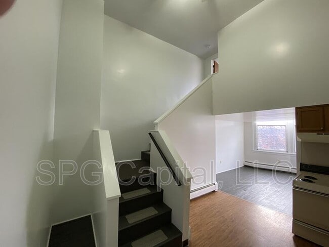 Building Photo - 14 Baltimore St