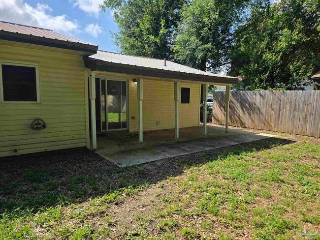Building Photo - 109 Reed Rd