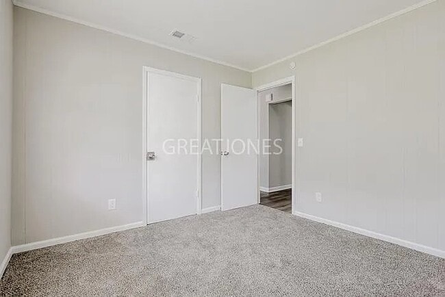 Building Photo - 1704 8th Pl S