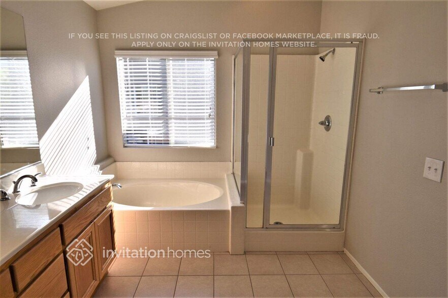 Building Photo - 27125 Calendula St