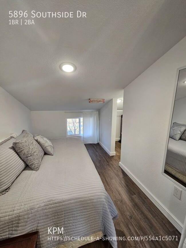 Building Photo - 1302 E Fairmont Blvd