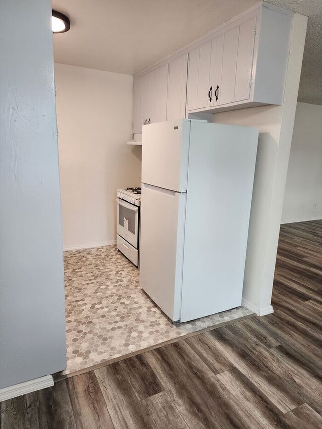 Building Photo - Spacious La Mesa 2BR/1BA unit ($1000 off f...