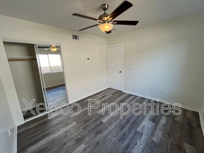 Building Photo - 422 Rosa Parks Rd