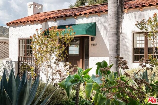 Building Photo - 2337 Hill St