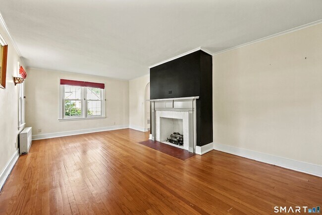 Building Photo - 92 Hazelmere Rd