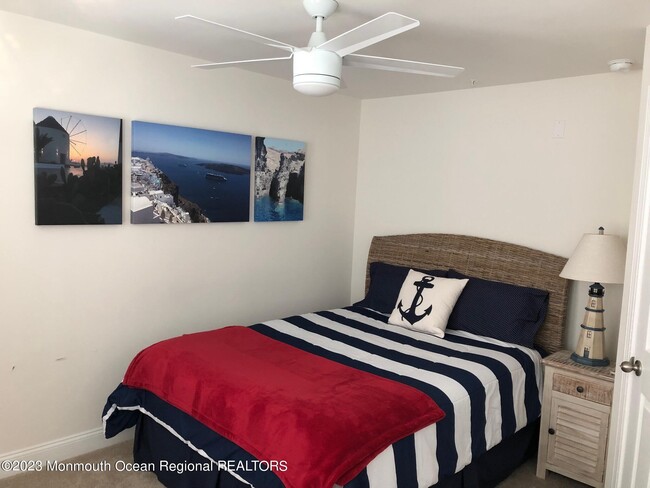 Building Photo - 410 Sewall Ave