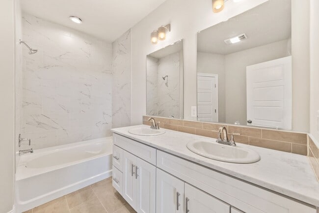 Building Photo - FOR RENT in YOUNGSVILLE!