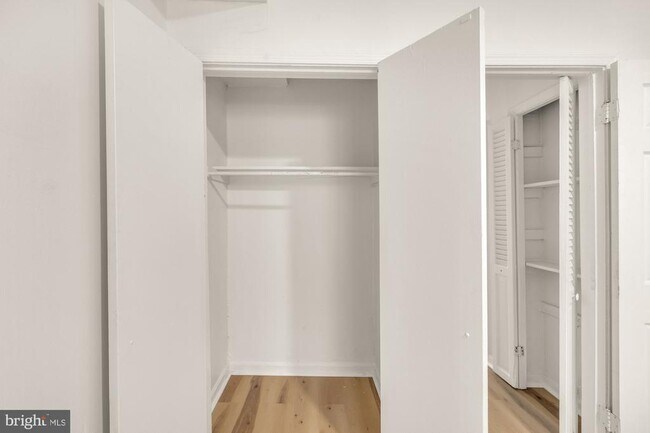 Building Photo - 1102 K St SE