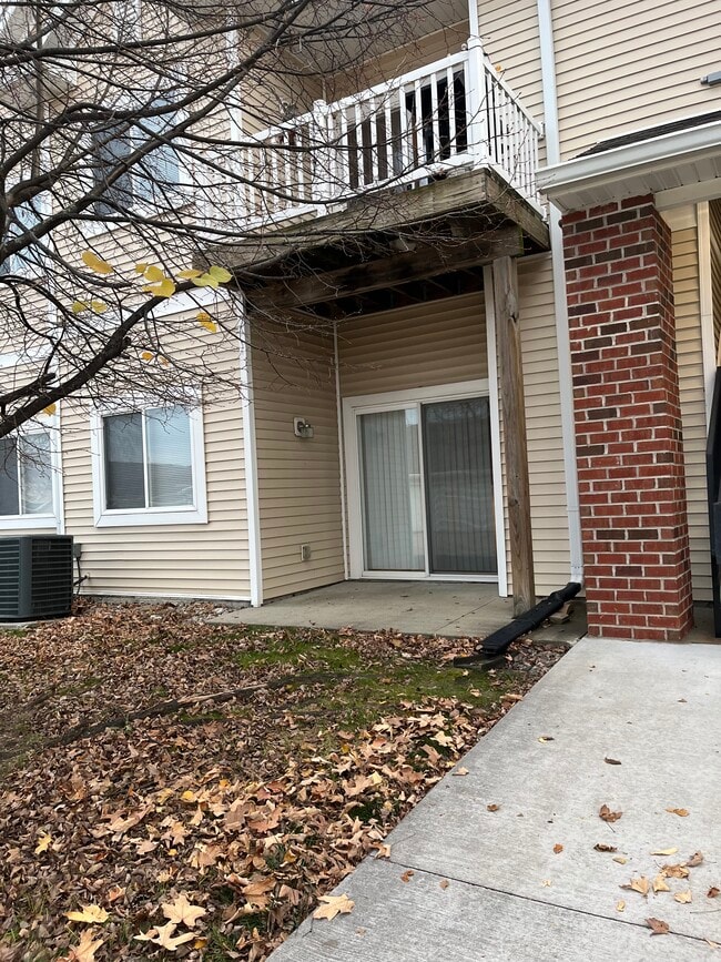 Building Photo - 1835 SW White Birch Cir