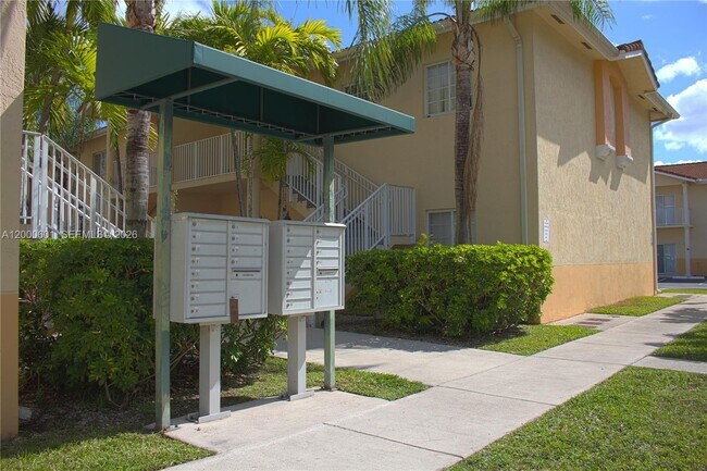 Building Photo - 6962 NW 179th St