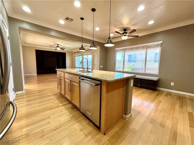 Building Photo - 2529 Flodden St