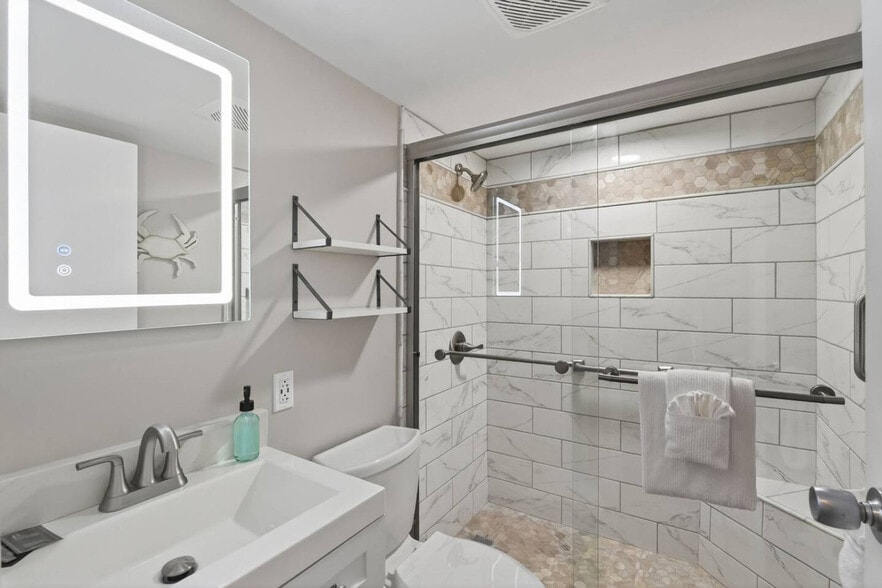 Building Photo - 201 Rudee Loop Connector