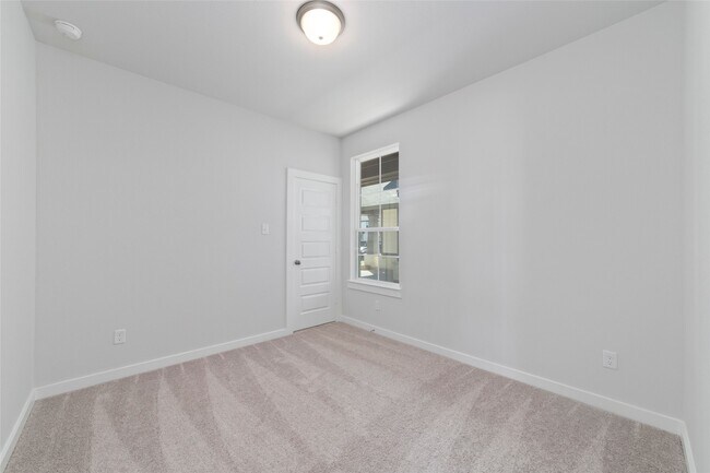 Building Photo - 21614 White Bellflower Ln