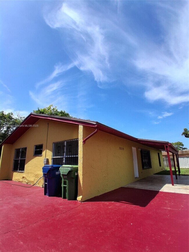 Building Photo - 20769 NW 41st Ave