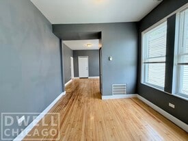Building Photo - 735 N Christiana Ave