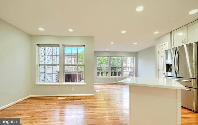 Building Photo - 9863 Decatur Rd