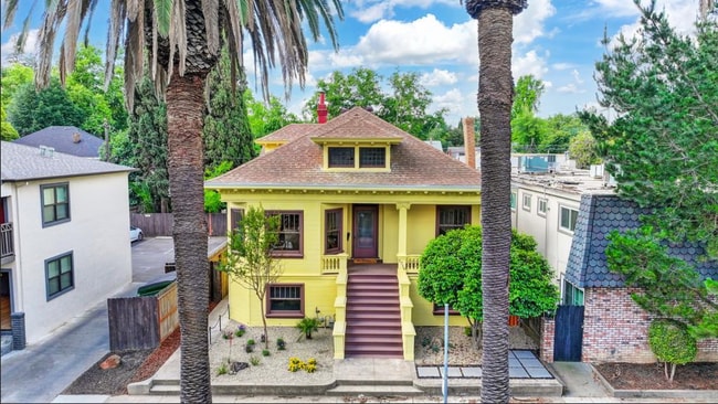 Building Photo - Charming Craftsman Bungalow with Full Base...
