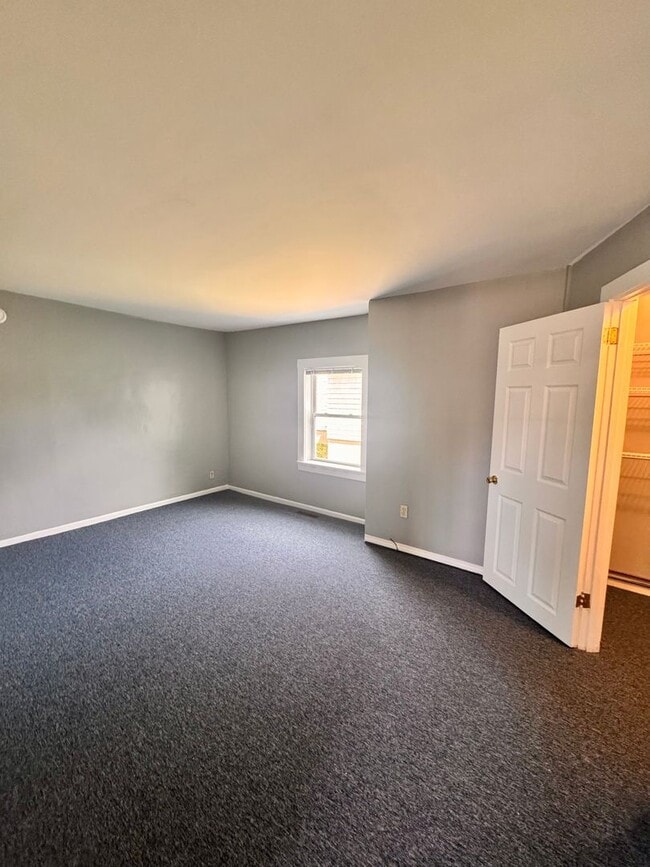 Building Photo - 30 Central St