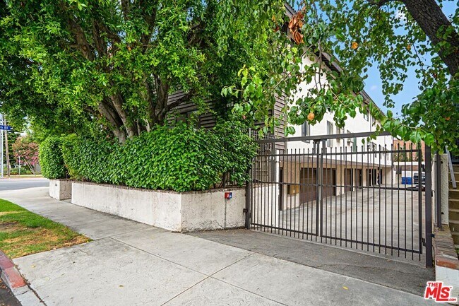 Building Photo - 12053 Emelita St