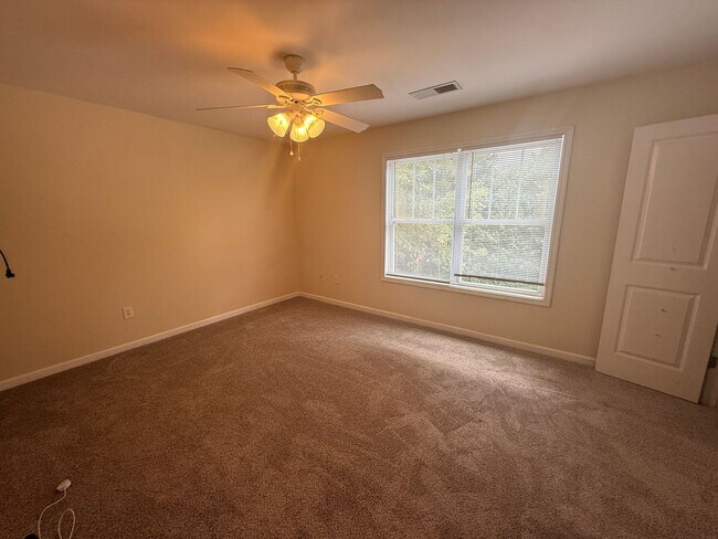 Building Photo - 161 Magnolia Bluff Dr