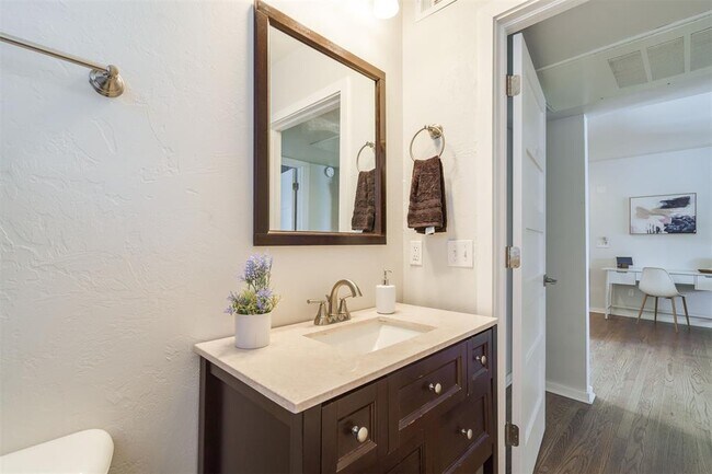 Building Photo - 201 NW 23rd St