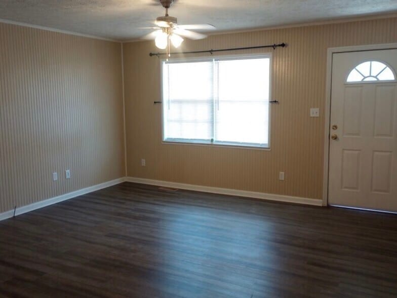 Building Photo - 1029 Rowe St