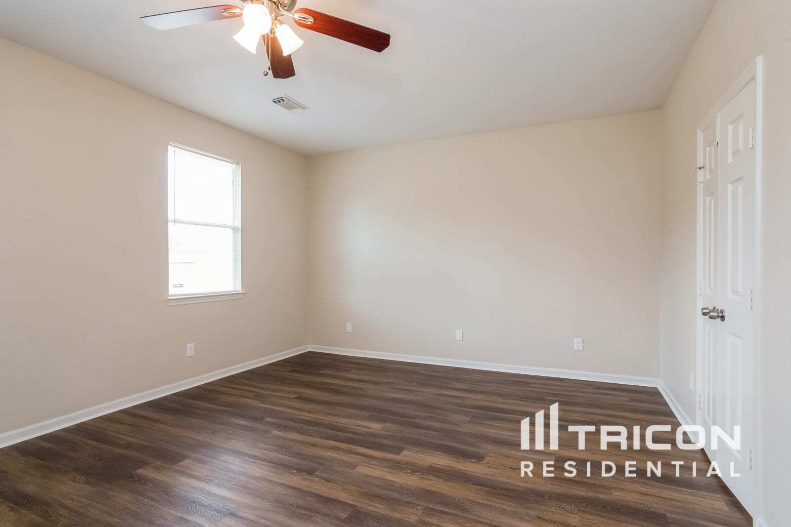 Building Photo - 32331 Hunter Park Ct