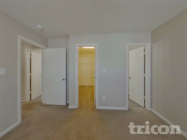 Building Photo - 5805 Carolina Manor Ct