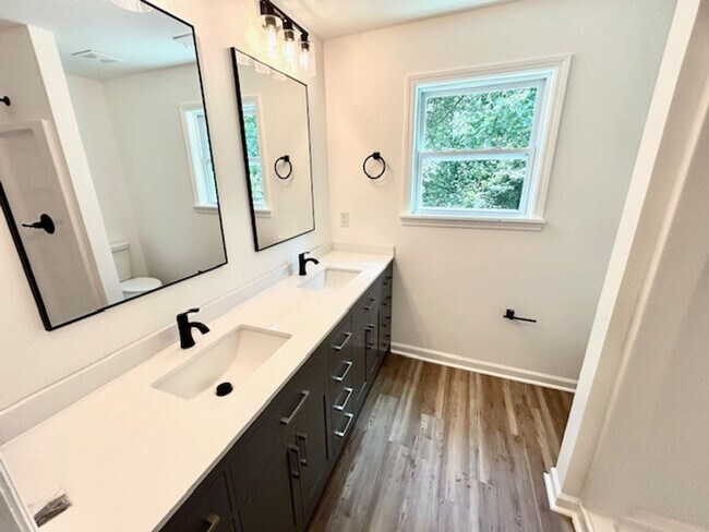Building Photo - New Construction Home located in Guntersvi...