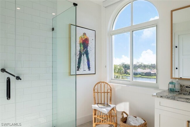 Building Photo - 1540 Clermont Dr