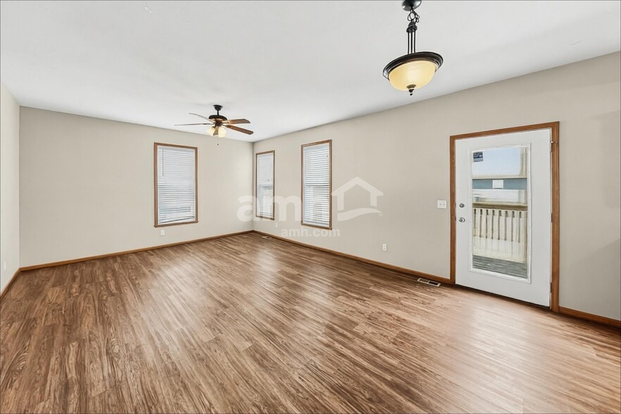 Building Photo - 6715 Legacy Pointe Ct