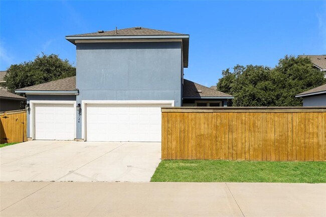 Building Photo - 2724 Juniper Woods Rd