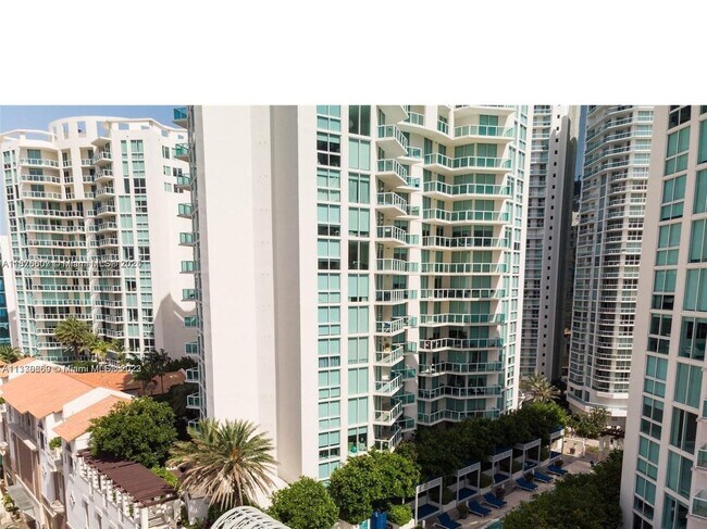Building Photo - 150 Sunny Isles Blvd