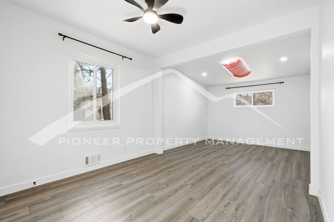 Building Photo - Charming Home with Washer/Dryer and Storage Shed