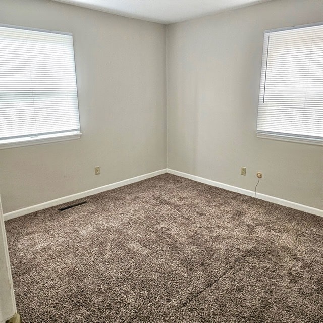 Building Photo - 906 E Harding Dr