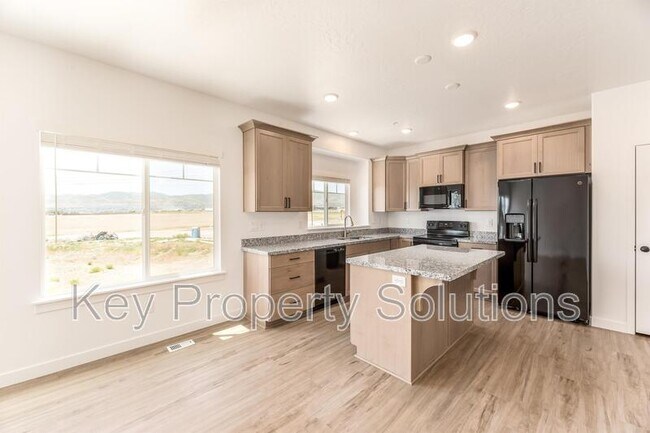 Building Photo - 4204 W Gooseneck Ct