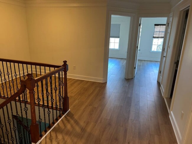 Building Photo - 216 Westbrook Dr