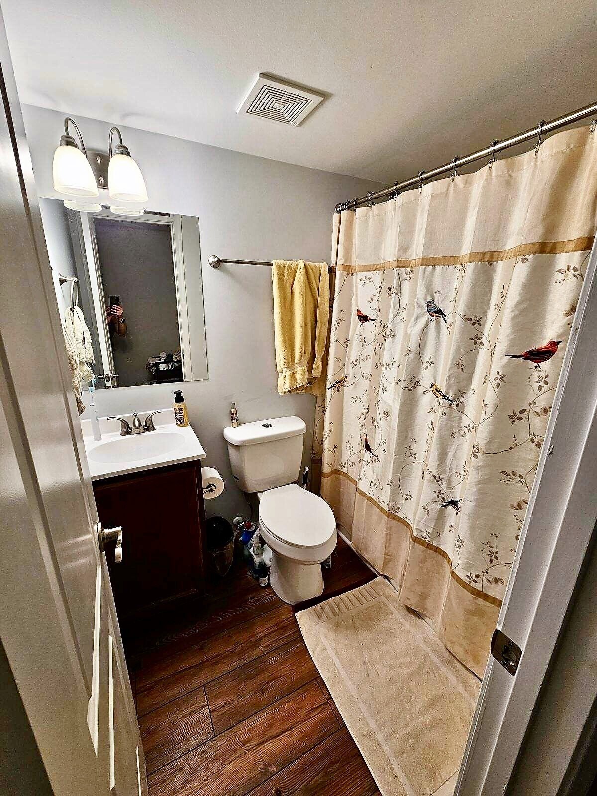 ba2 - 1211 Villa Ln
