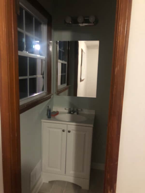 Building Photo - 186 Zelma St SW