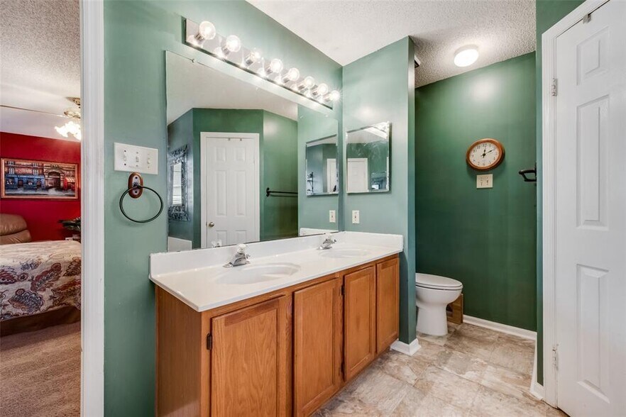 Building Photo - 2848 Ironwood Dr