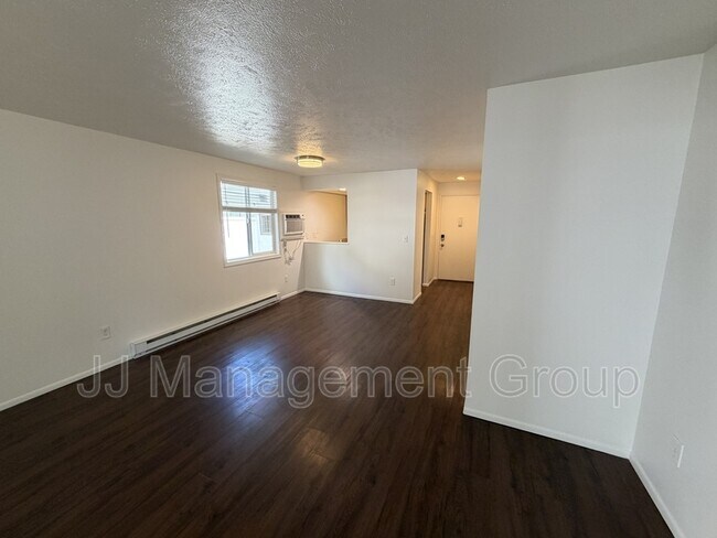 Building Photo - 3414 S Grand Blvd