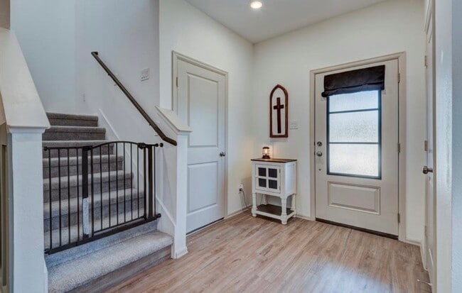 Building Photo - 1714 Fairlea Gin Path