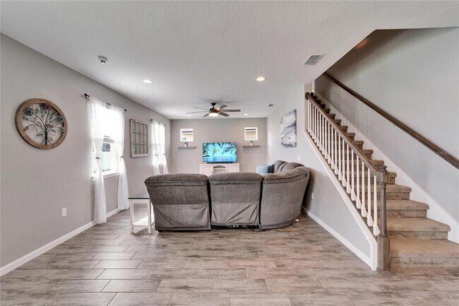 Building Photo - 13113 Rain Lily Dr