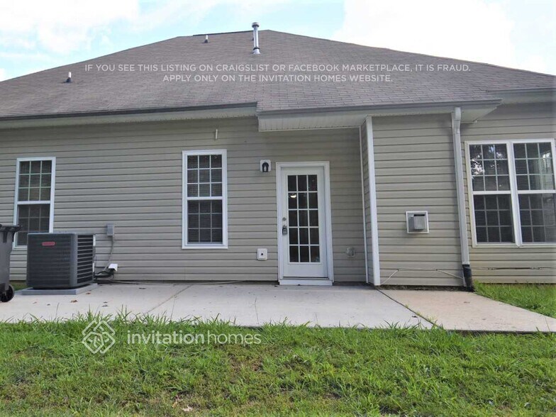 Building Photo - 8627 Ridgeline Ln