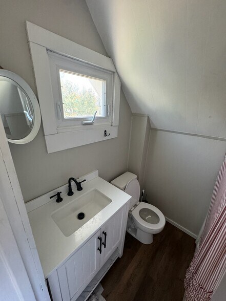 Building Photo - 109 E. 15th Street