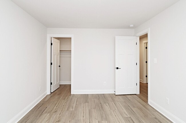 Building Photo - Be The First To Live Here - Pet-Friendly Crozet End-Unit Apartment