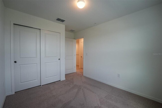 Building Photo - 4565 ORCHARD VIEW Aly
