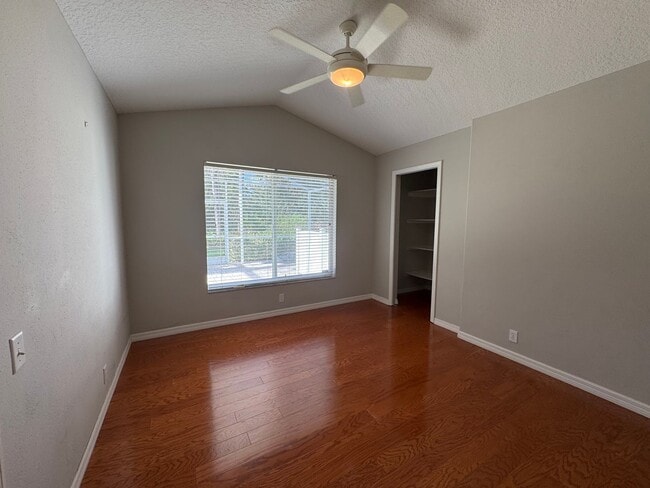 Building Photo - 4 Bedroom 2 Bathroom with Garage and Pool! Annual Rental